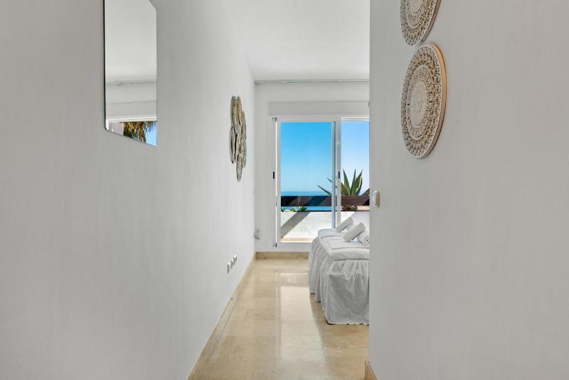 Calahonda apt by Costarentals - Ref 205 - image 26