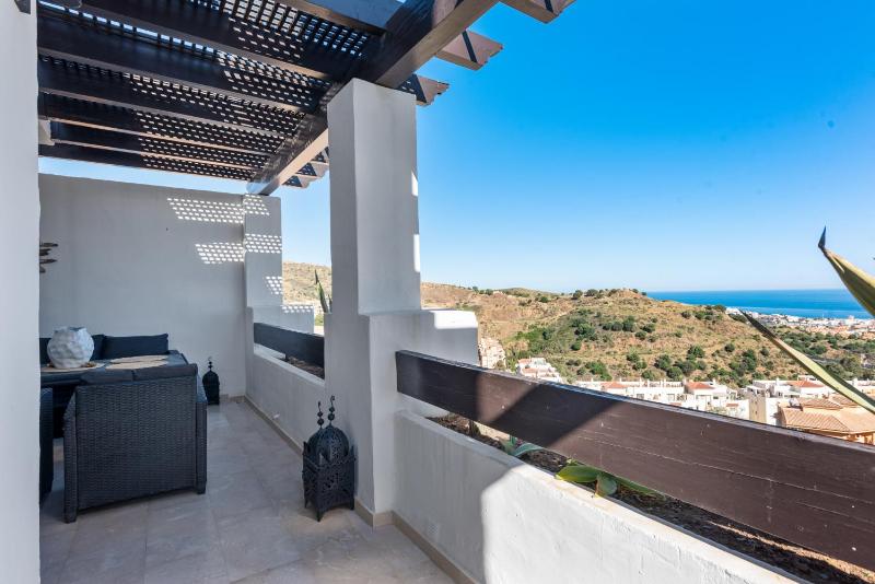 Calahonda apt by Costarentals - Ref 205 - image 7