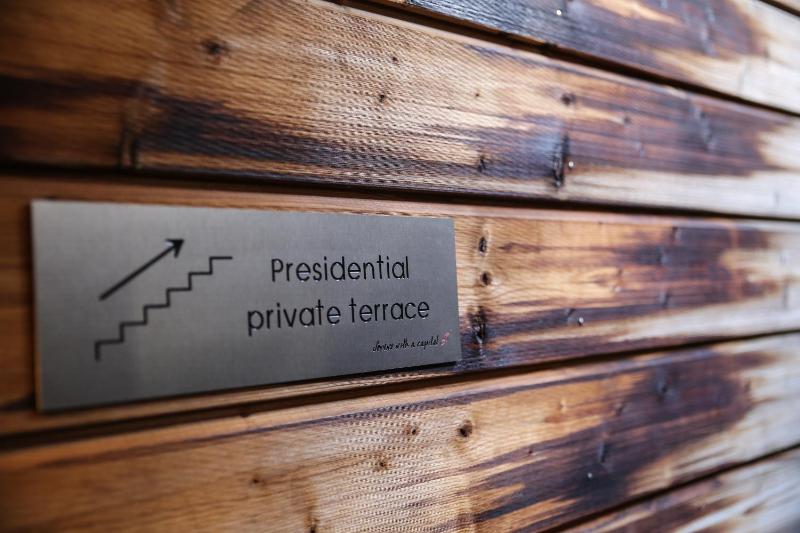 Presidential Suite image 2