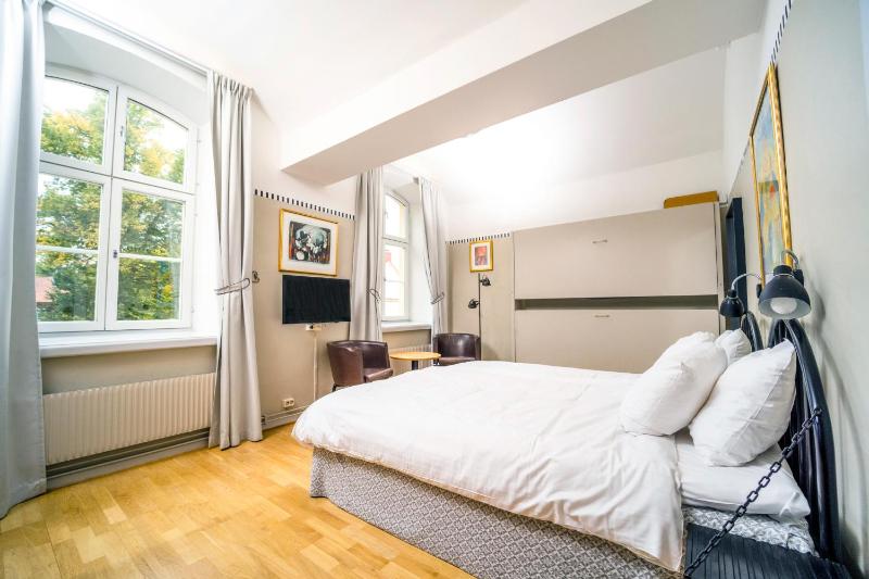 Double Room image 1