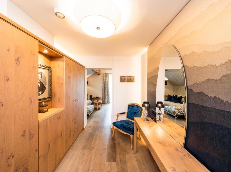 Deluxe Suite - Themensuite Royal image 3