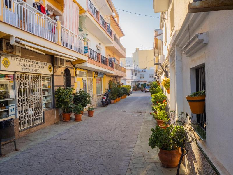 Cubo's Beach Side Apartment at La Cala - image 9