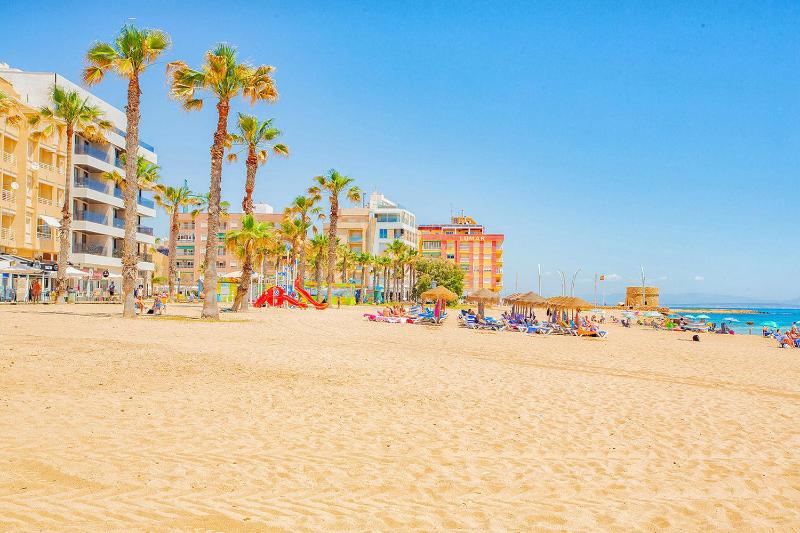 100 Sunshine Beach - Alicante Holiday - image 3