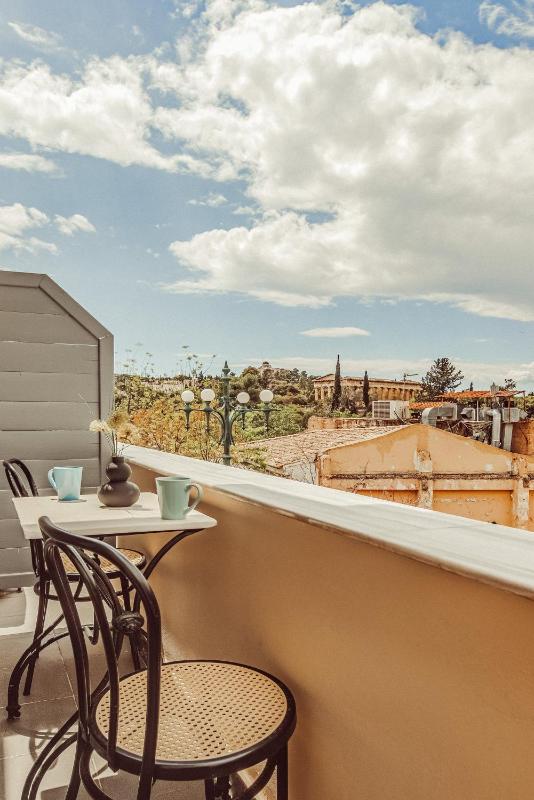 Standard Apartment image 2