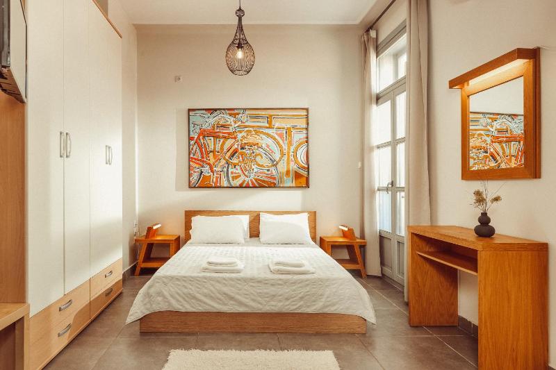 Superior Apartment image 2