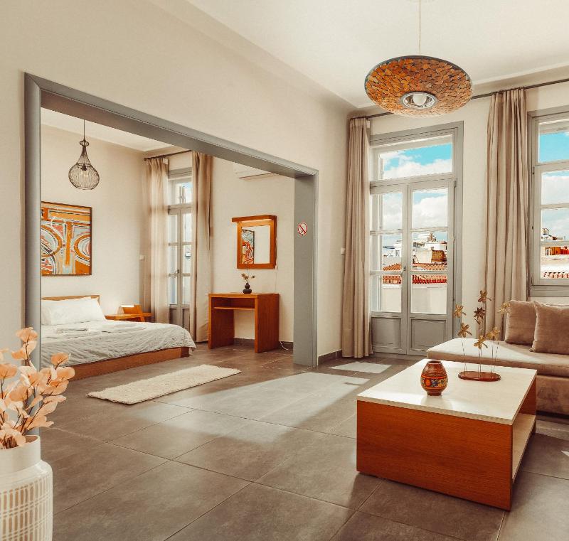 Superior Apartment image 3