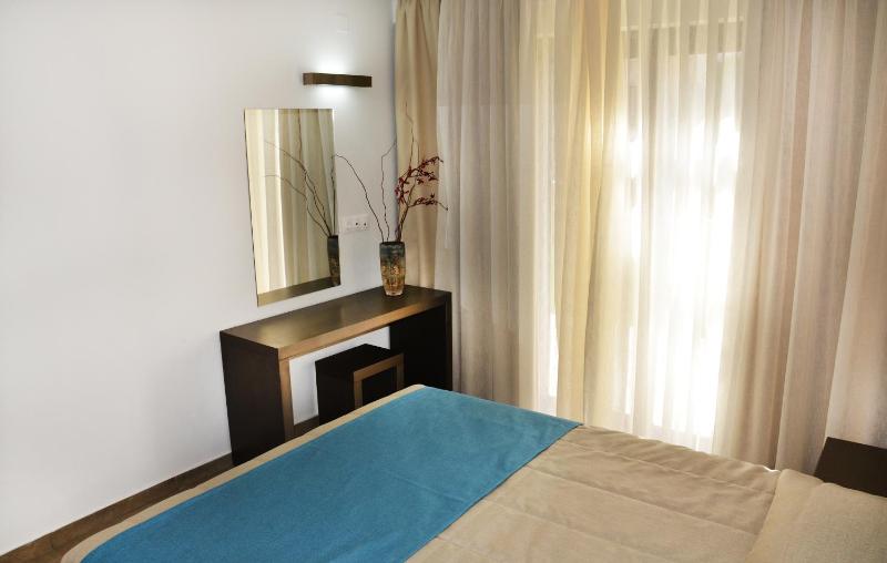 Superior Apartment image 2