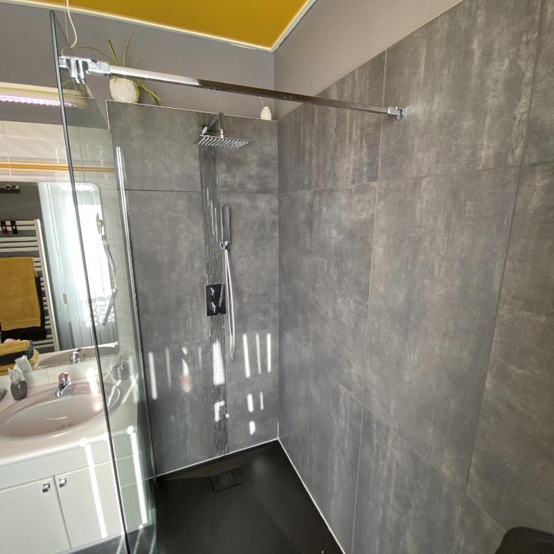 Deluxe Double Room (2 Adults + 1 Child) image 1