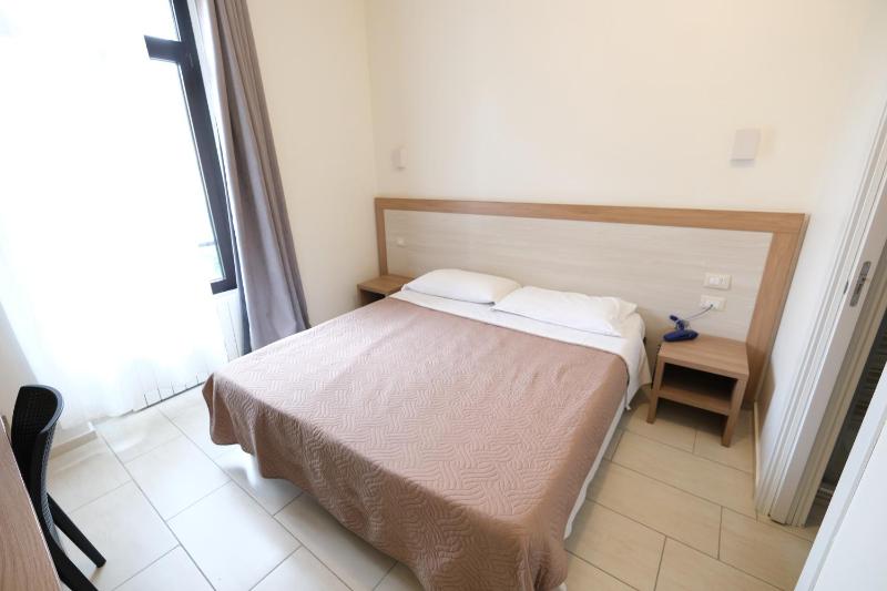 Double Room image 1