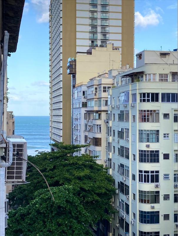 Cosy apartment in the heart of Copacabana Images