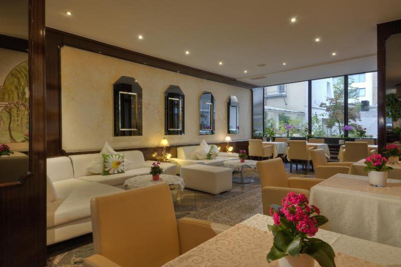 Hotel Condor - image 2