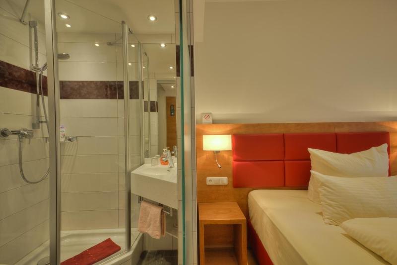 Superior Double or Twin Room image 3