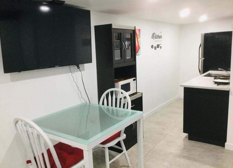 NEW PRIVATE STUDIO MAGIC CITY OF MIAMI GATED PARKING - image 6