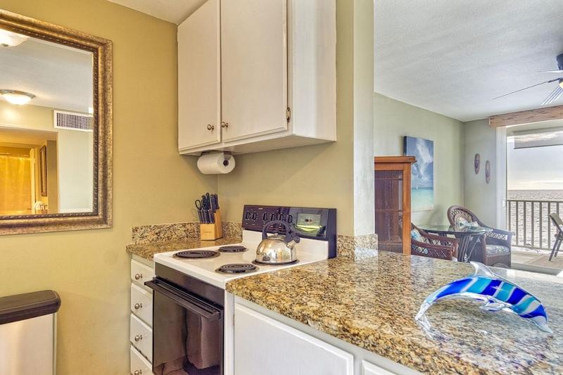 One-Bedroom Apartment image 4