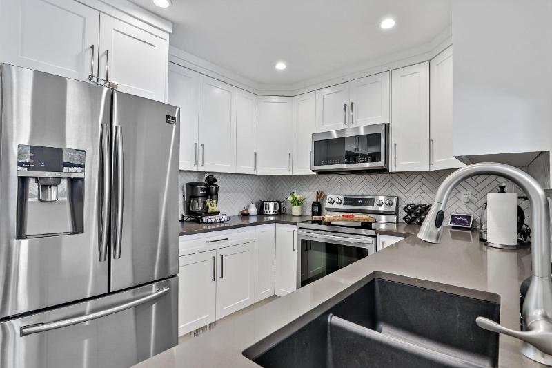 The Alpine Escape by Samsara Resort Top View Downtown 4BR & 3BTH - image 35