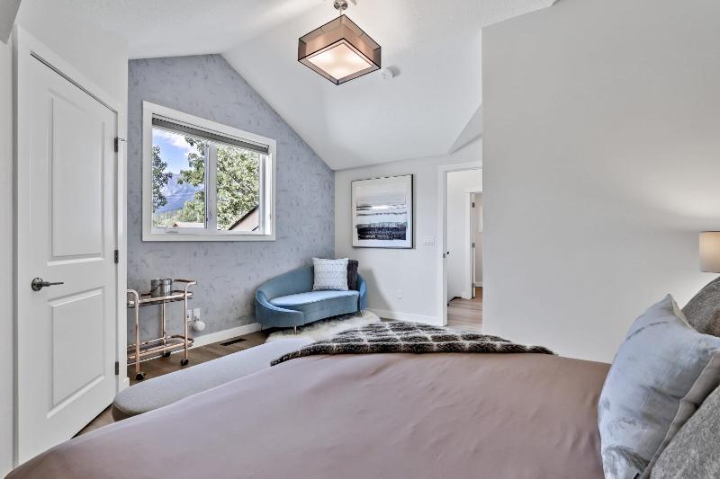 The Alpine Escape by Samsara Resort Top View Downtown 4BR & 3BTH - image 25