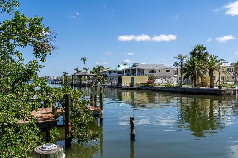 Beautiful Home with Private Pool on the North end of Fort Myers Beach! home - image 34
