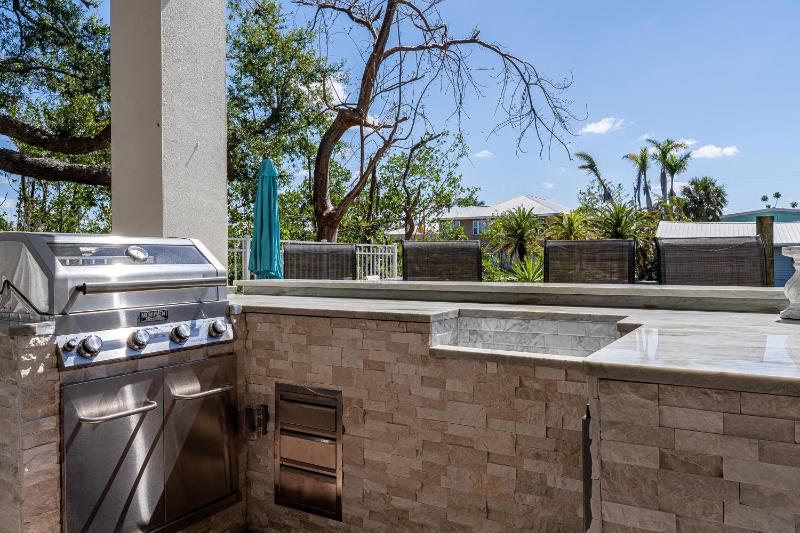 Beautiful Home with Private Pool on the North end of Fort Myers Beach! home - image 5
