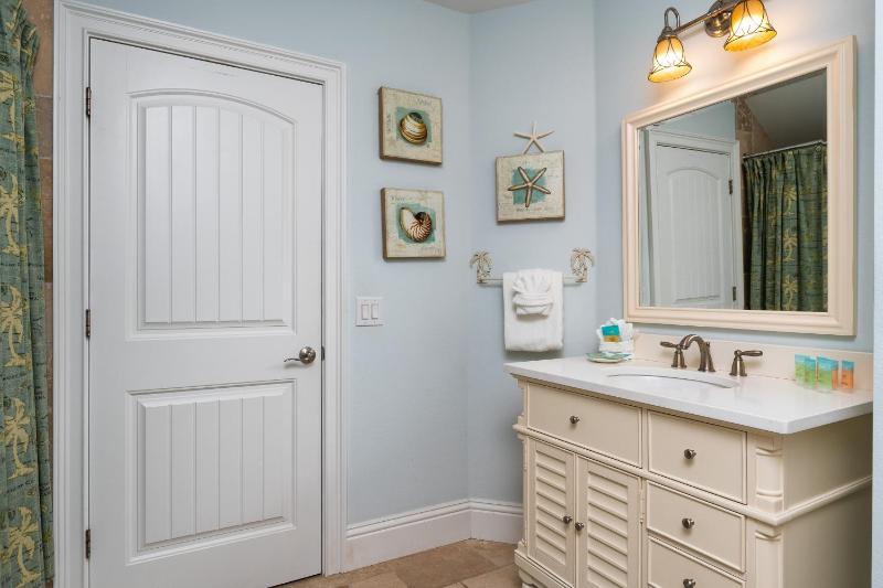Beautiful Home with Private Pool on the North end of Fort Myers Beach! home - image 15
