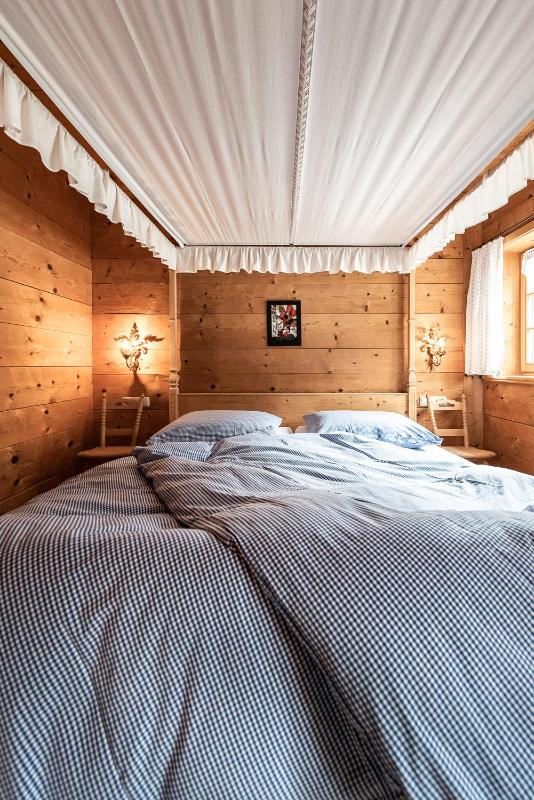 Romantic Double Room image 3