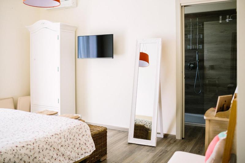 Double Room with Private Bathroom image 4