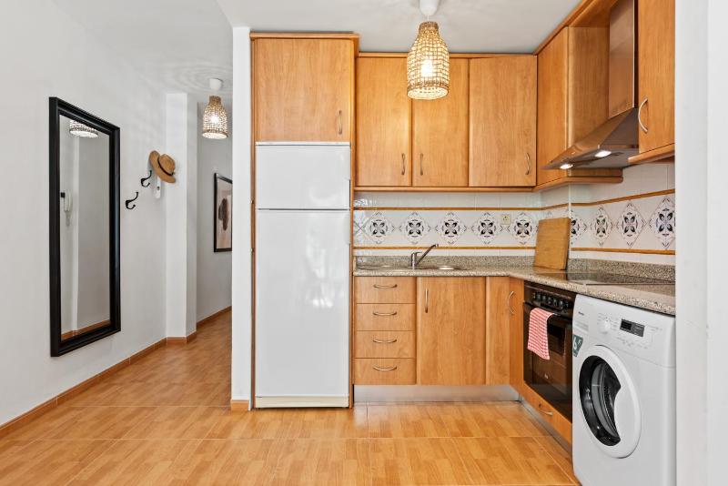 Fuengirola Cozy apartment by Costarentals- Ref 207 - image 3