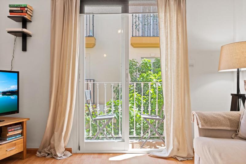 Fuengirola Cozy apartment by Costarentals- Ref 207 - image 9