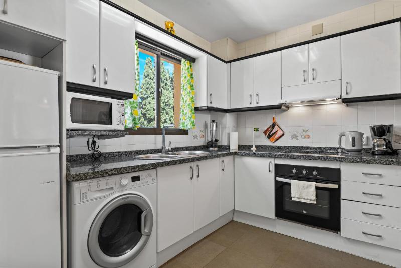Family apt with pool by Costarentals - Ref 208 - image 27