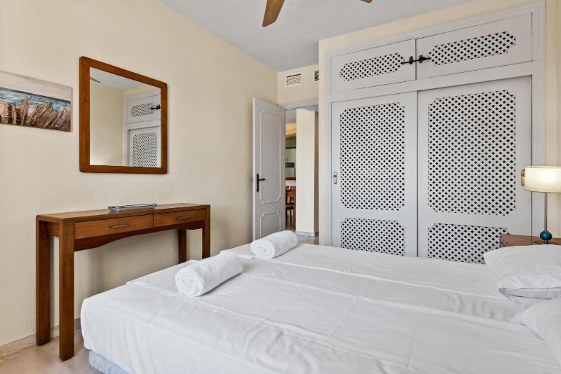 Family apt with pool by Costarentals - Ref 208 - image 14