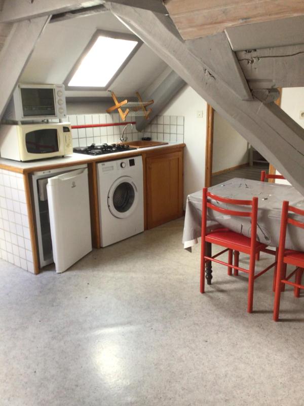 One-Bedroom Apartment image 4