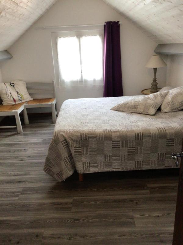 One-Bedroom Apartment image 3