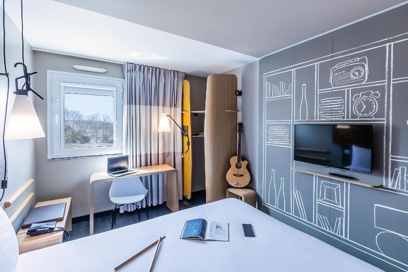 Classic Double Room image 1