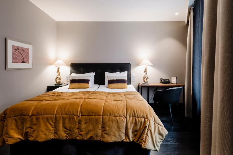 Standard Double or Twin Room image 3