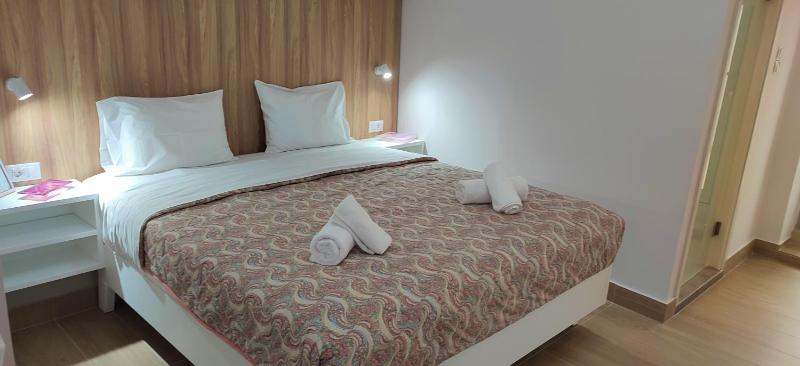 Double Room with Terrace image 1