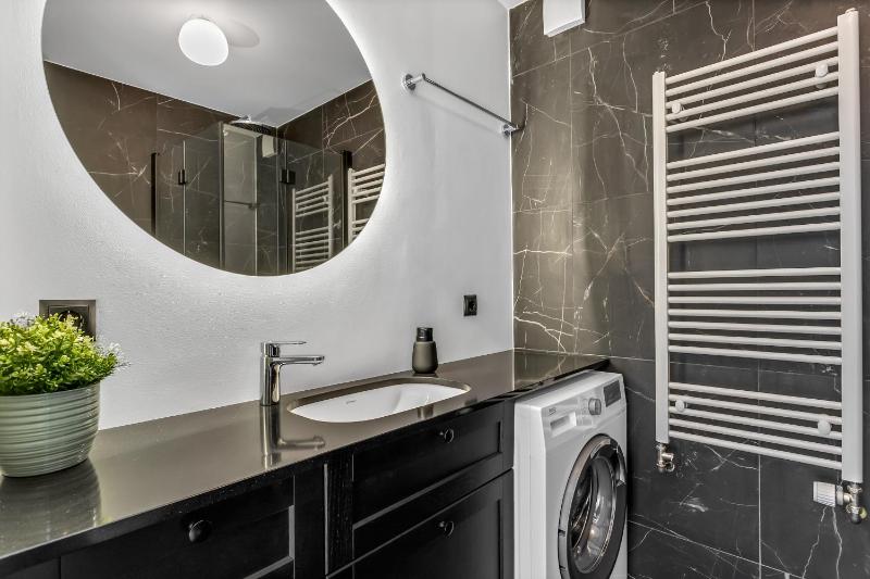 Snorrabraut Apartments By Alva - image 10