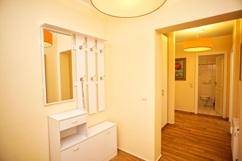Strandresidenz Brandenburg Ferienwohnung 14 mit Sauna- und Schwimmbadnutzung im AHOI Sellin - image 24