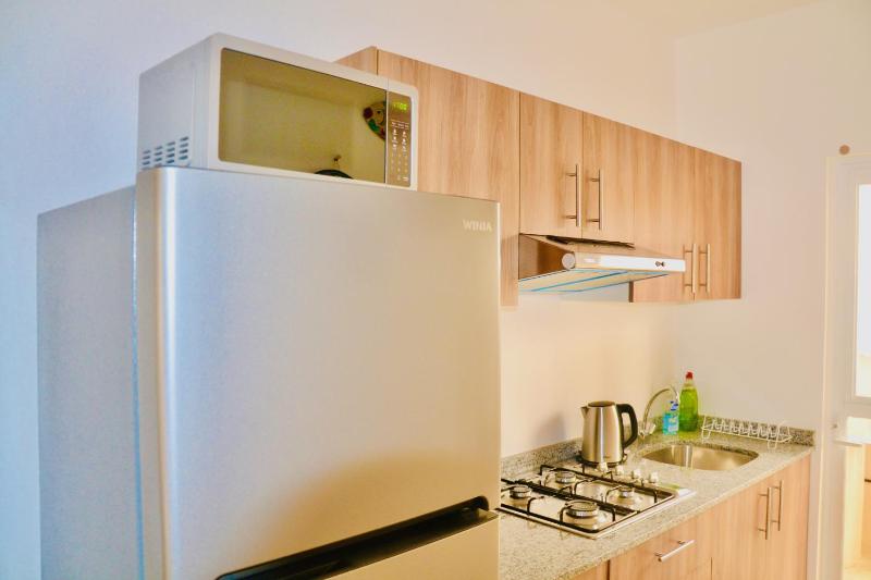 Cozy 2-bedroom apartment with amenities - image 13