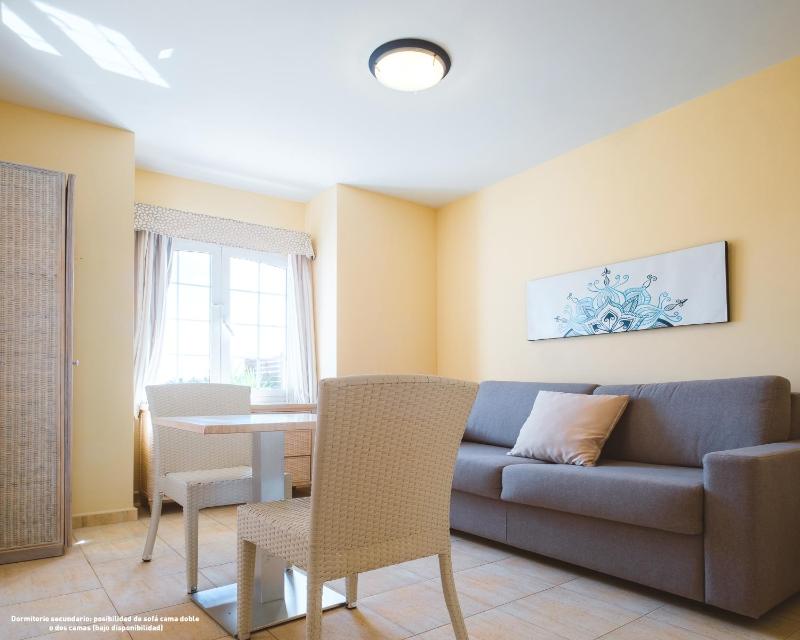 Standard Two-Bedroom Apartment (1 Adult + 1 Child) image 3