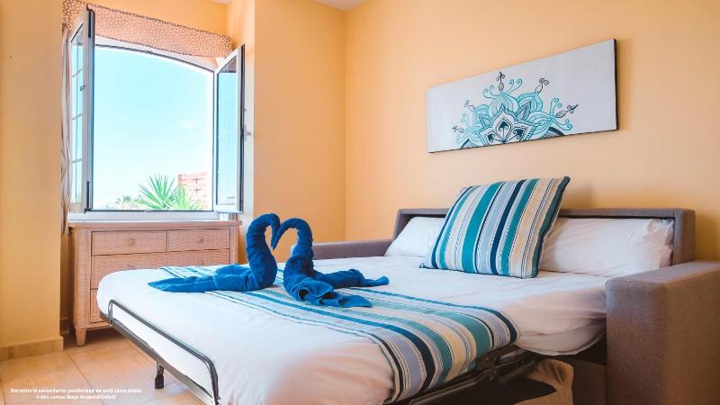 Standard Two-Bedroom Apartment (1 Adult + 1 Child) image 1