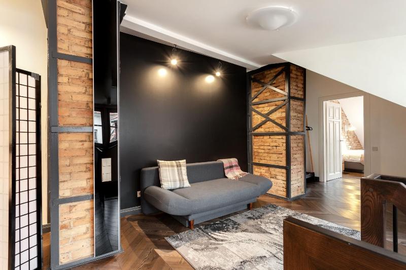 3 Bedroom Duplex Apartment next to the Gates of Dawn - image 13