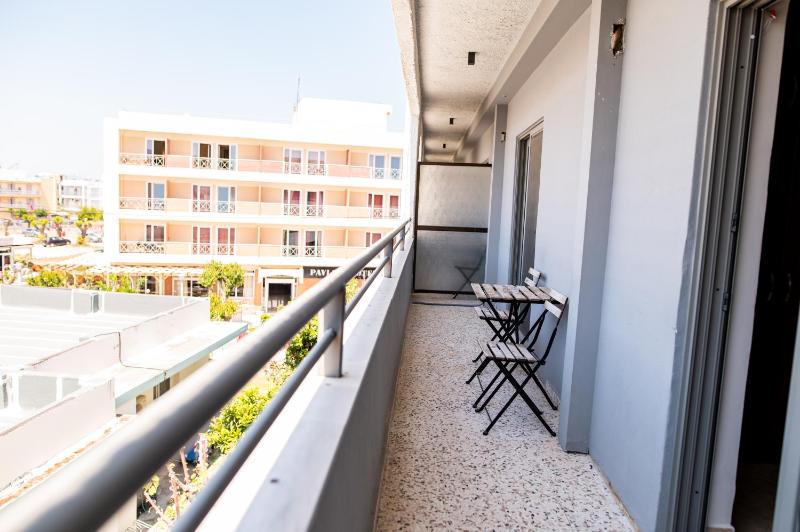 Deluxe two bedroom self-contained Apartment image 2