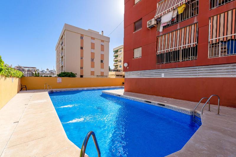 797 HOLIDAY RENTALS - Atico duplex en Fuengirola con espectacular terraza - image 26