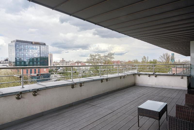 King Suite with Terrace and River View image 3