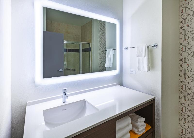 Standard Room image 3