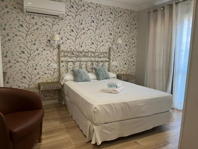 Single Room image 1