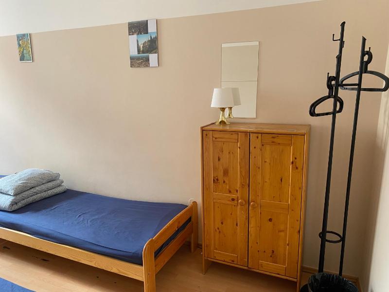 Quadruple Room with Shared Bathroom image 3