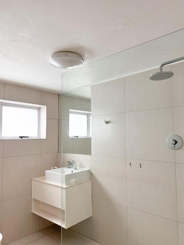 Bunkers Inn Guesthouse - image 4