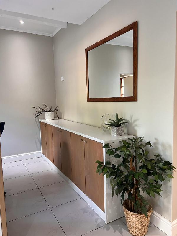 Bunkers Inn Guesthouse - image 15