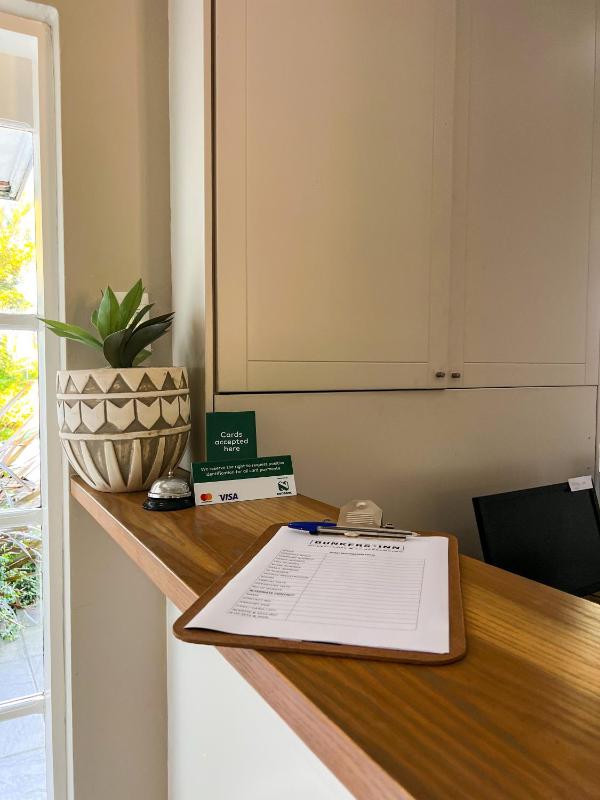 Bunkers Inn Guesthouse - image 13
