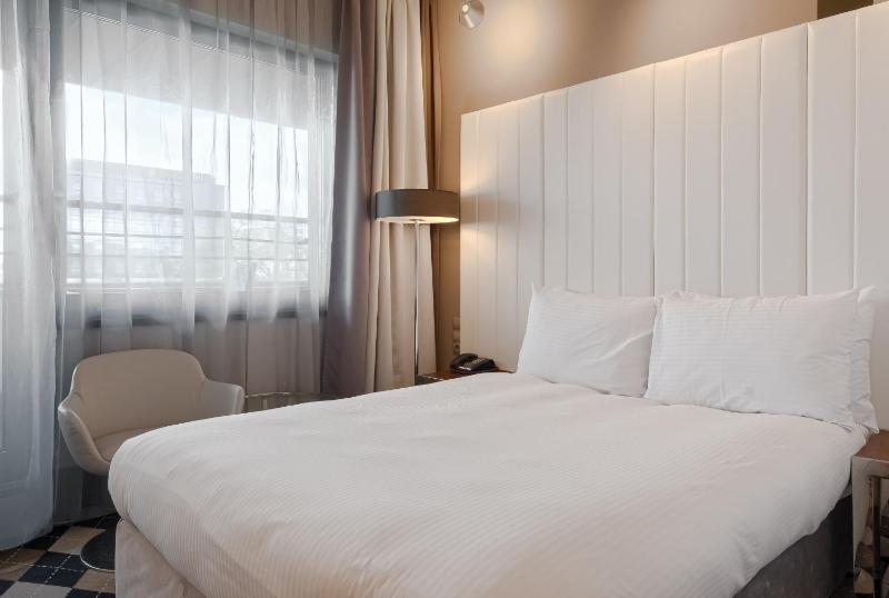 Single Room image 4
